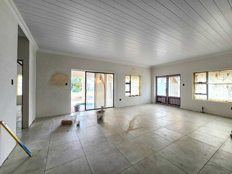 3 Bedroom Property for Sale in Stilbaai Wes Western Cape